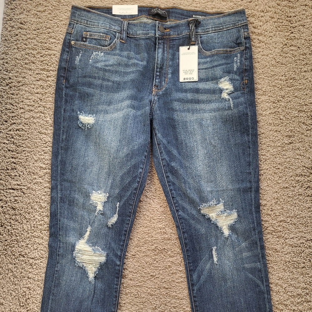 Judy Blue Distressed Boyfriend Style Jeans in Blue